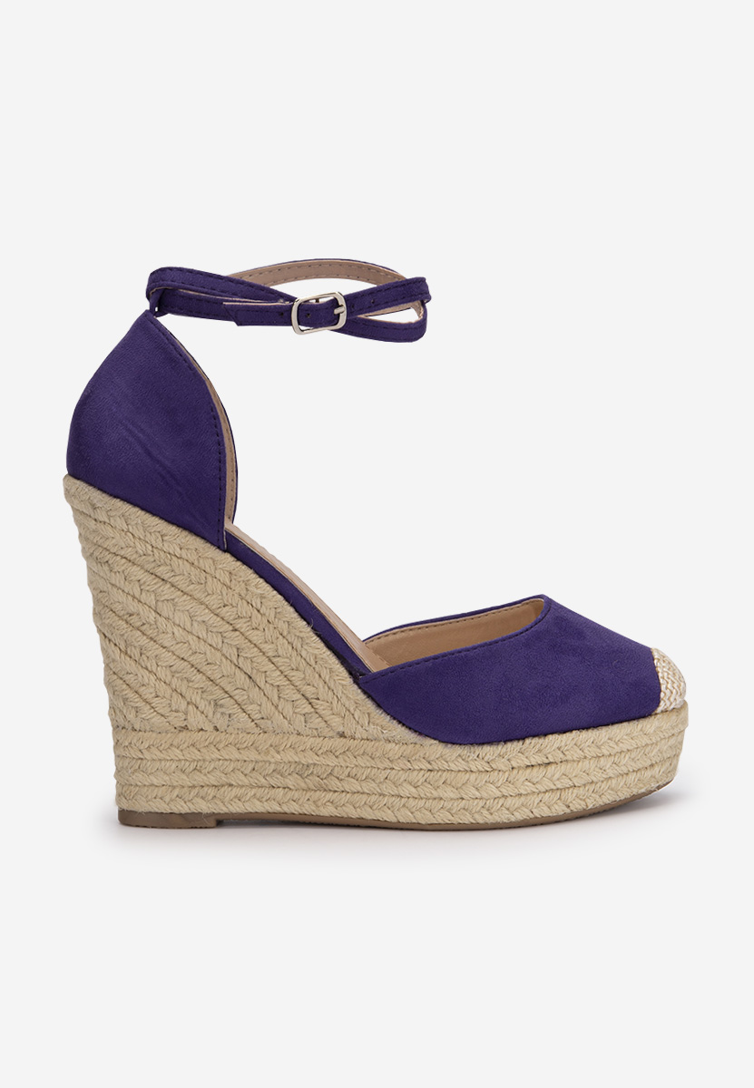 Fialové sandály na klínku Saniza
