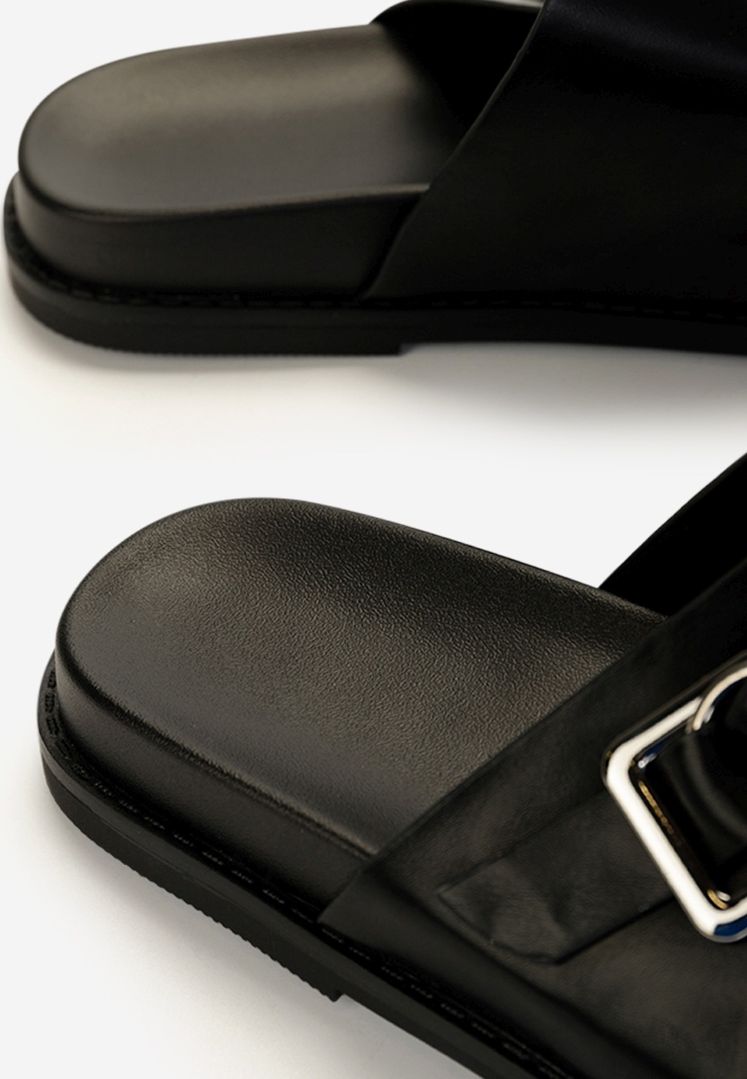 Černé dámské pantofle Alianne