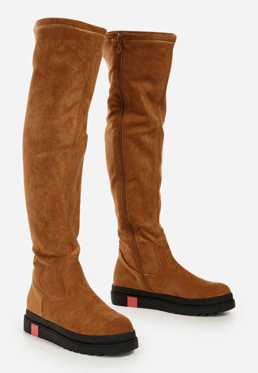 Camelové vysoké kozačky na plochém podpatku Esme