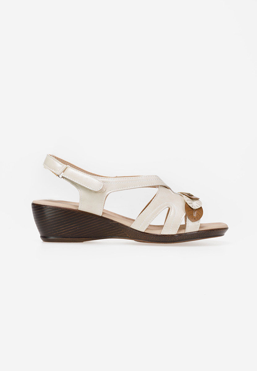 Béžové sandály na podpatku Meliana