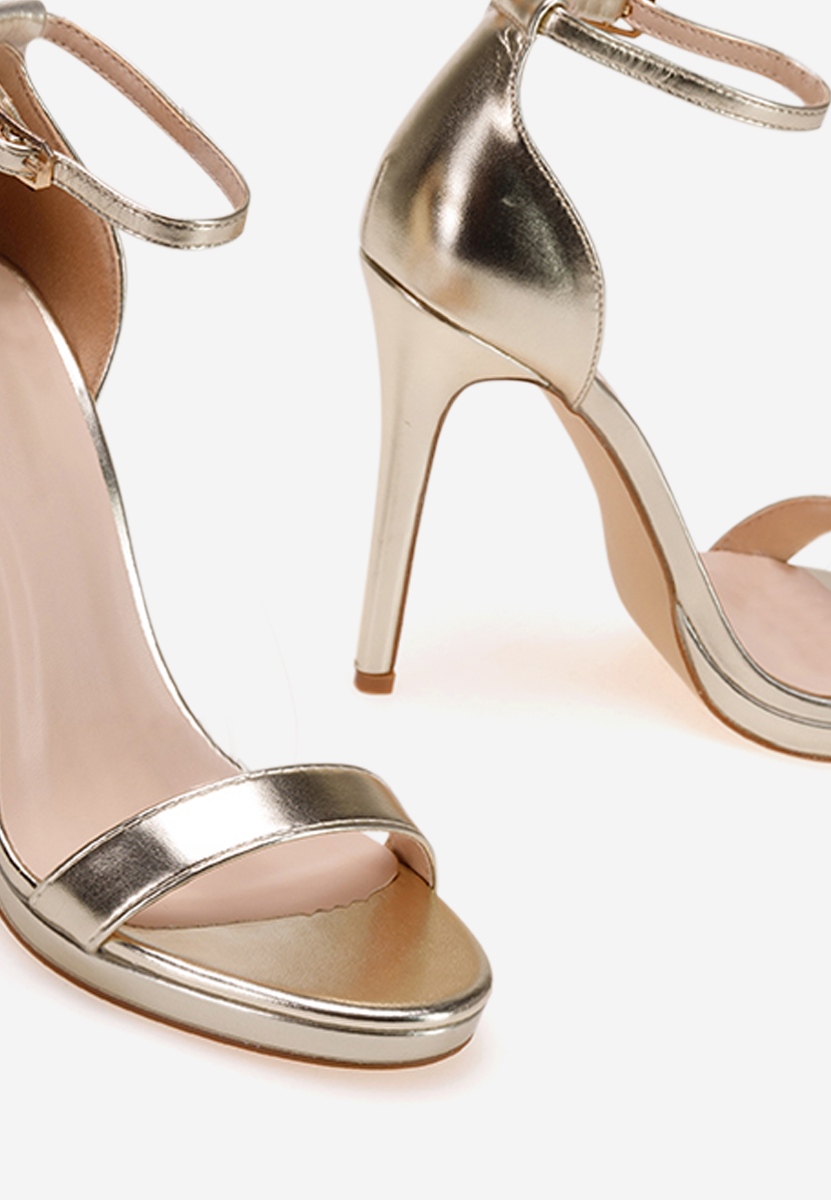 Zlaté sandály do špičky Marilia