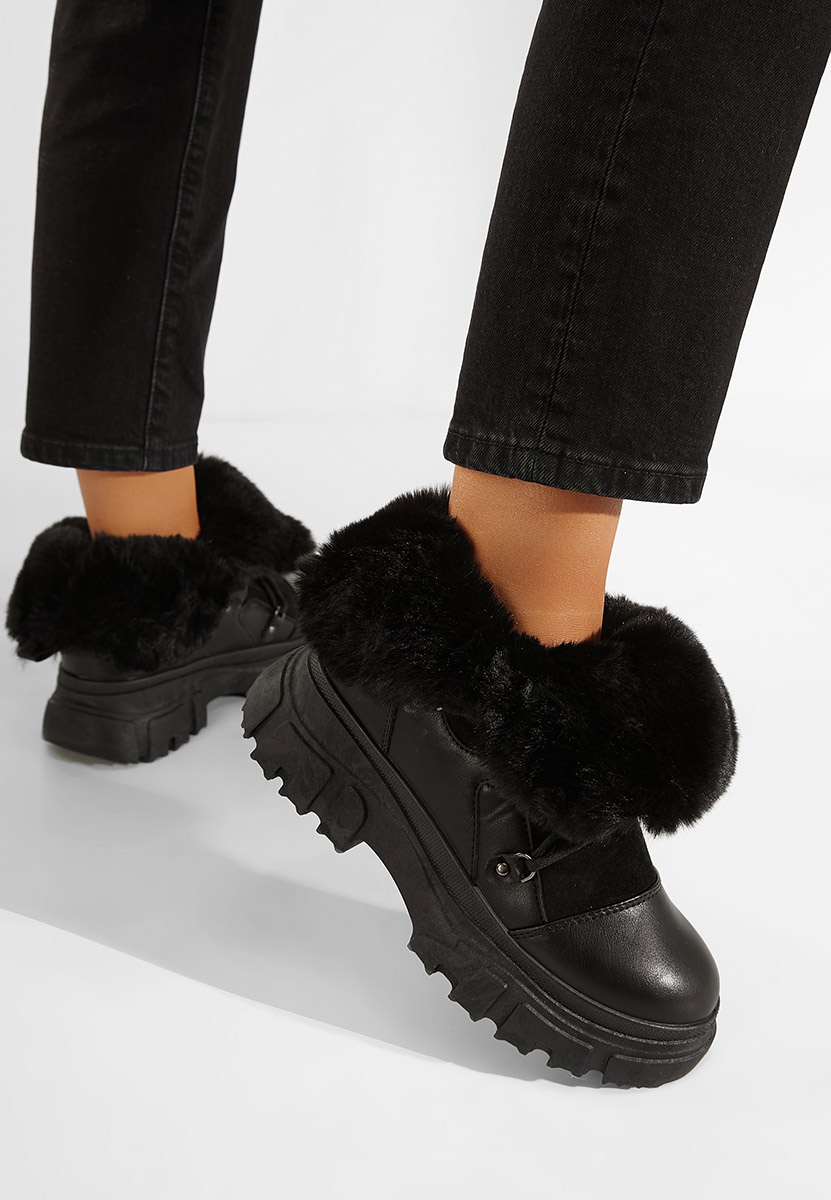 Černé kotníkové zimní boty Fralesia