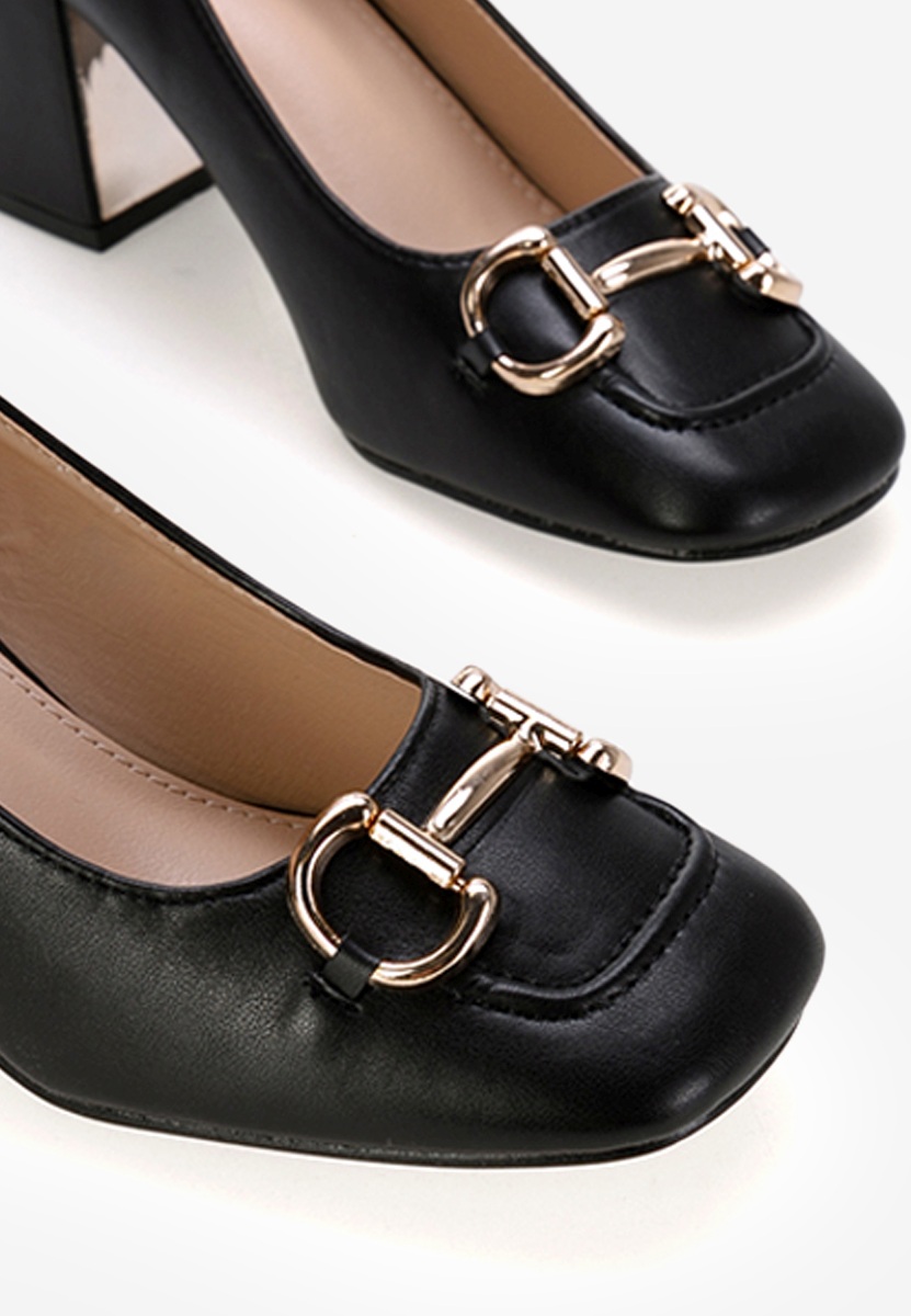 černé lodičky na hrubém podpatku Lexy