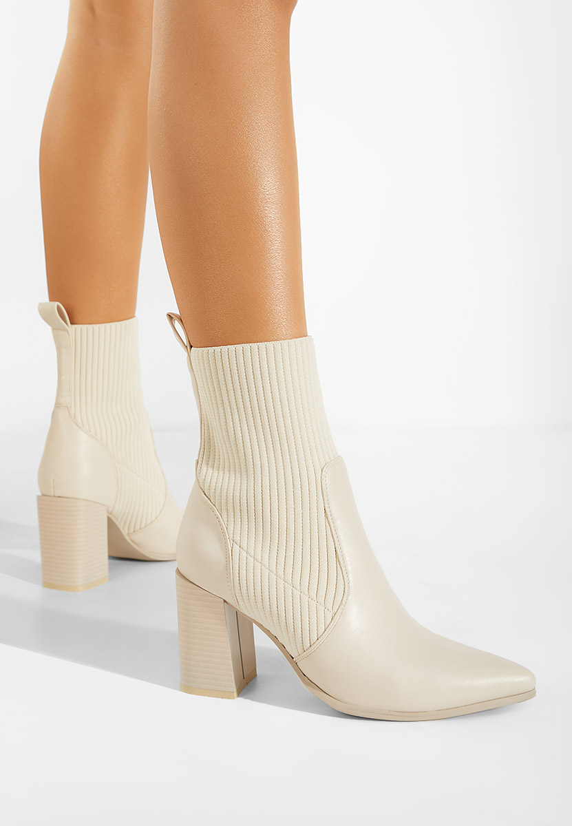 Béžové kotníkové boty na podpatku Vinuele