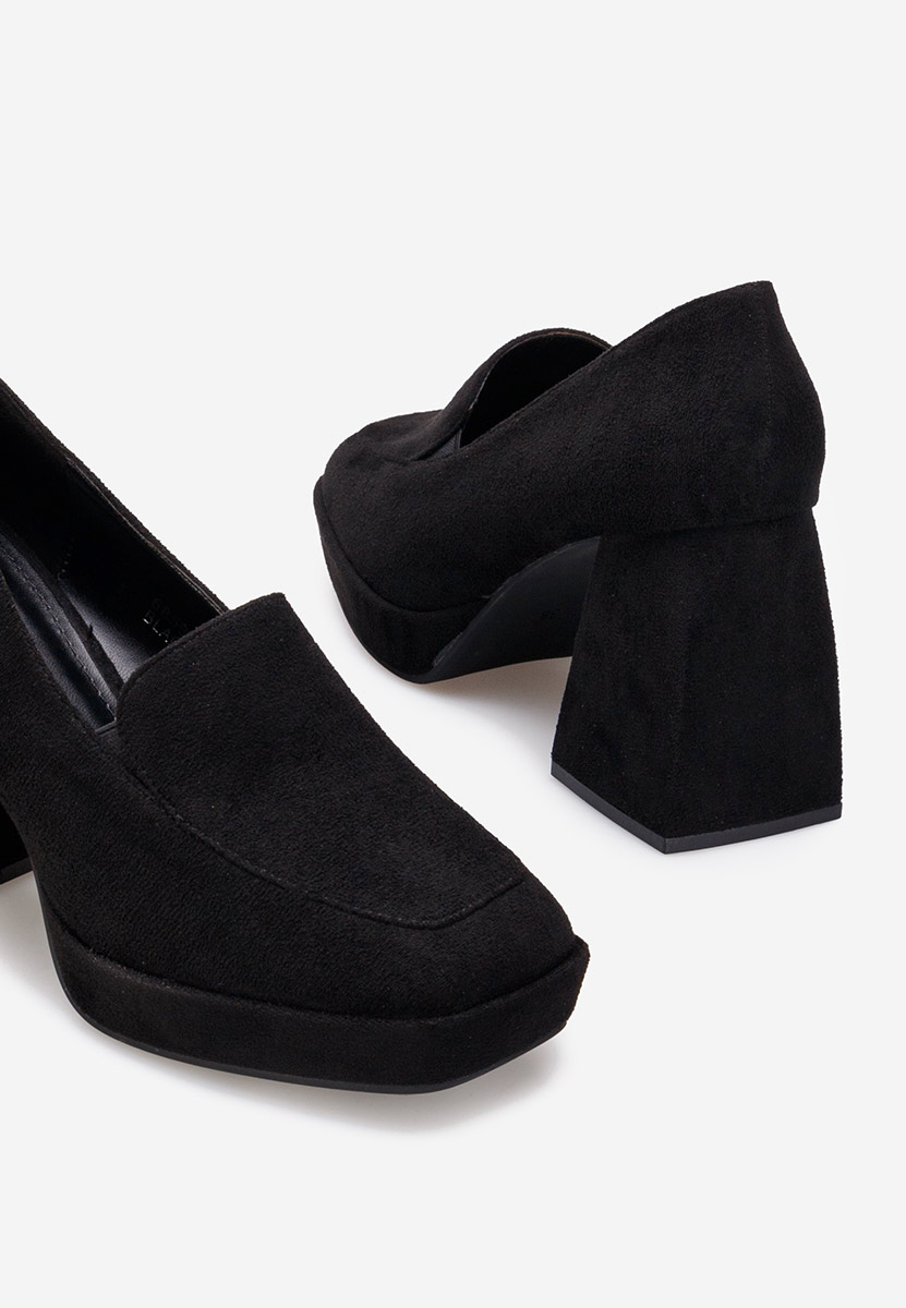 Černé lodičky na hrubém podpatku Hoya