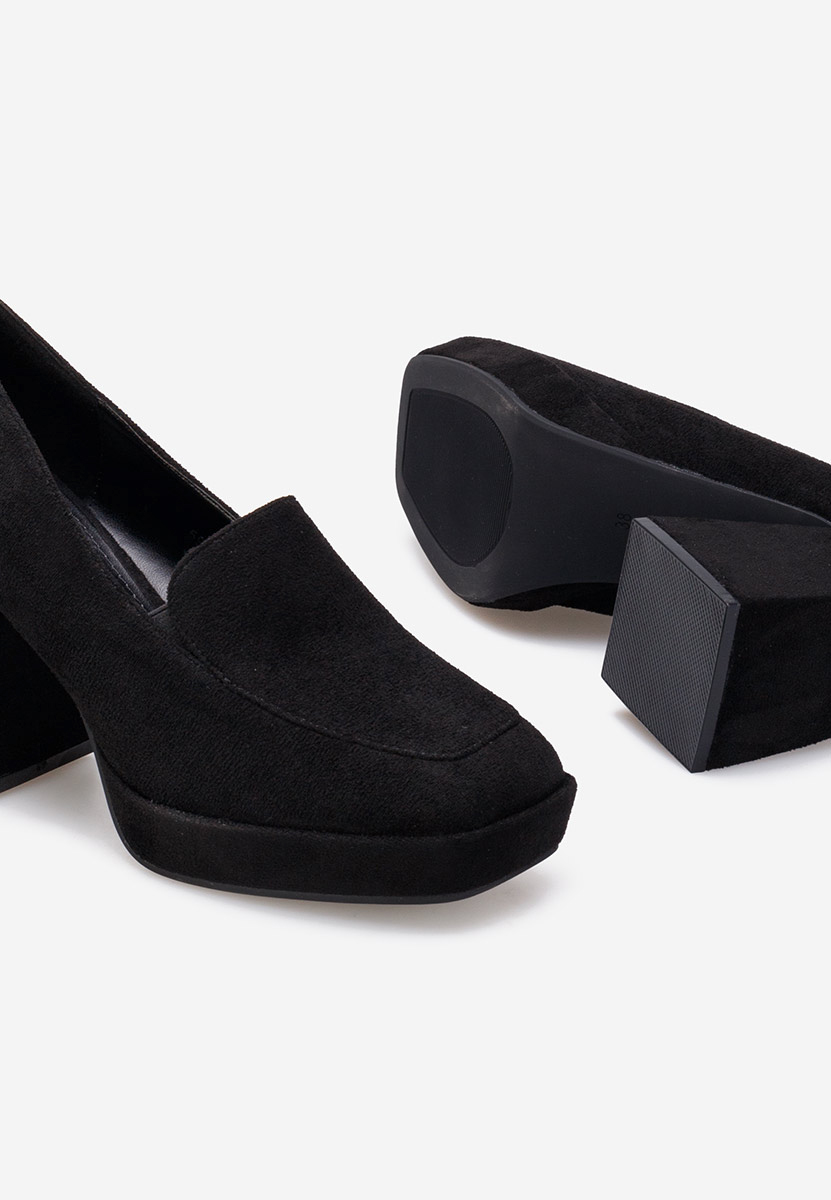 Černé lodičky na hrubém podpatku Hoya
