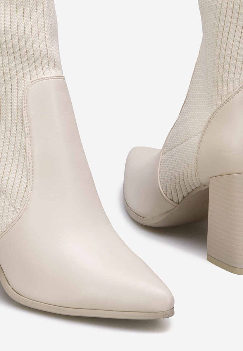Béžové kotníkové boty na podpatku Vinuele