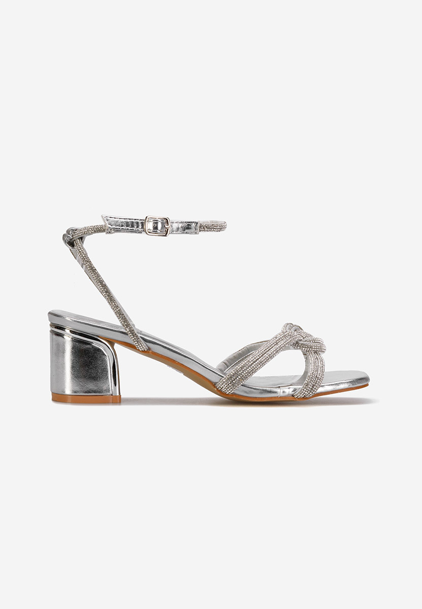 Stribrné elegantní dámské sandály Oriana