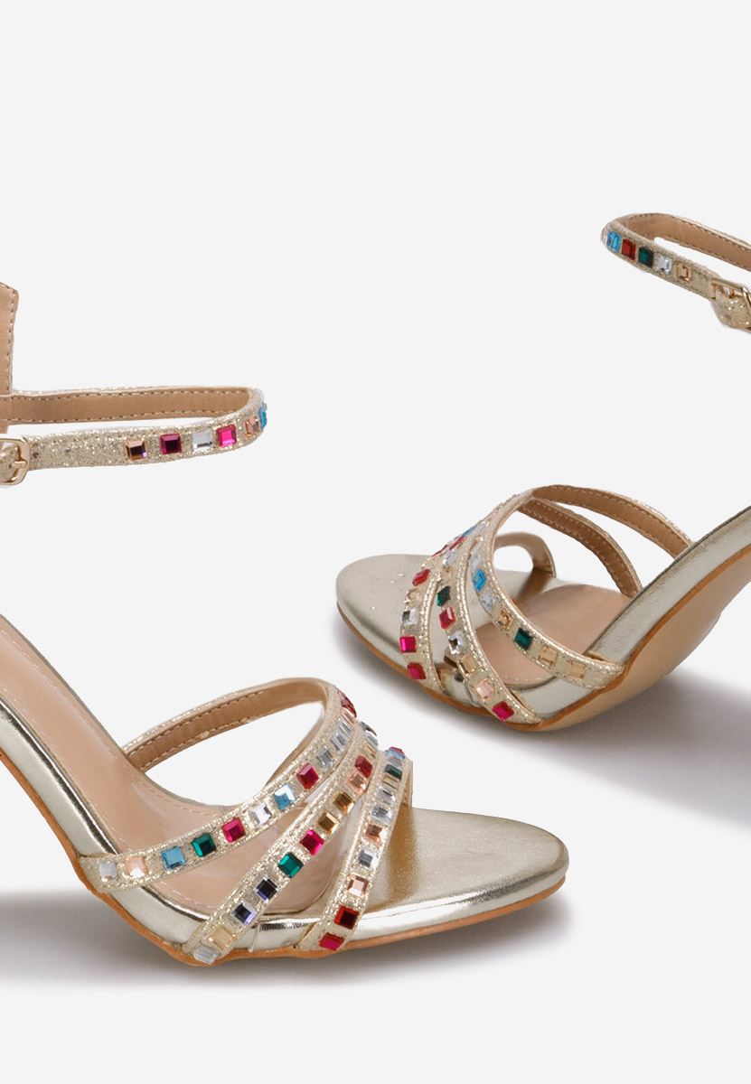 Zlaté sandály do špičky Dezma