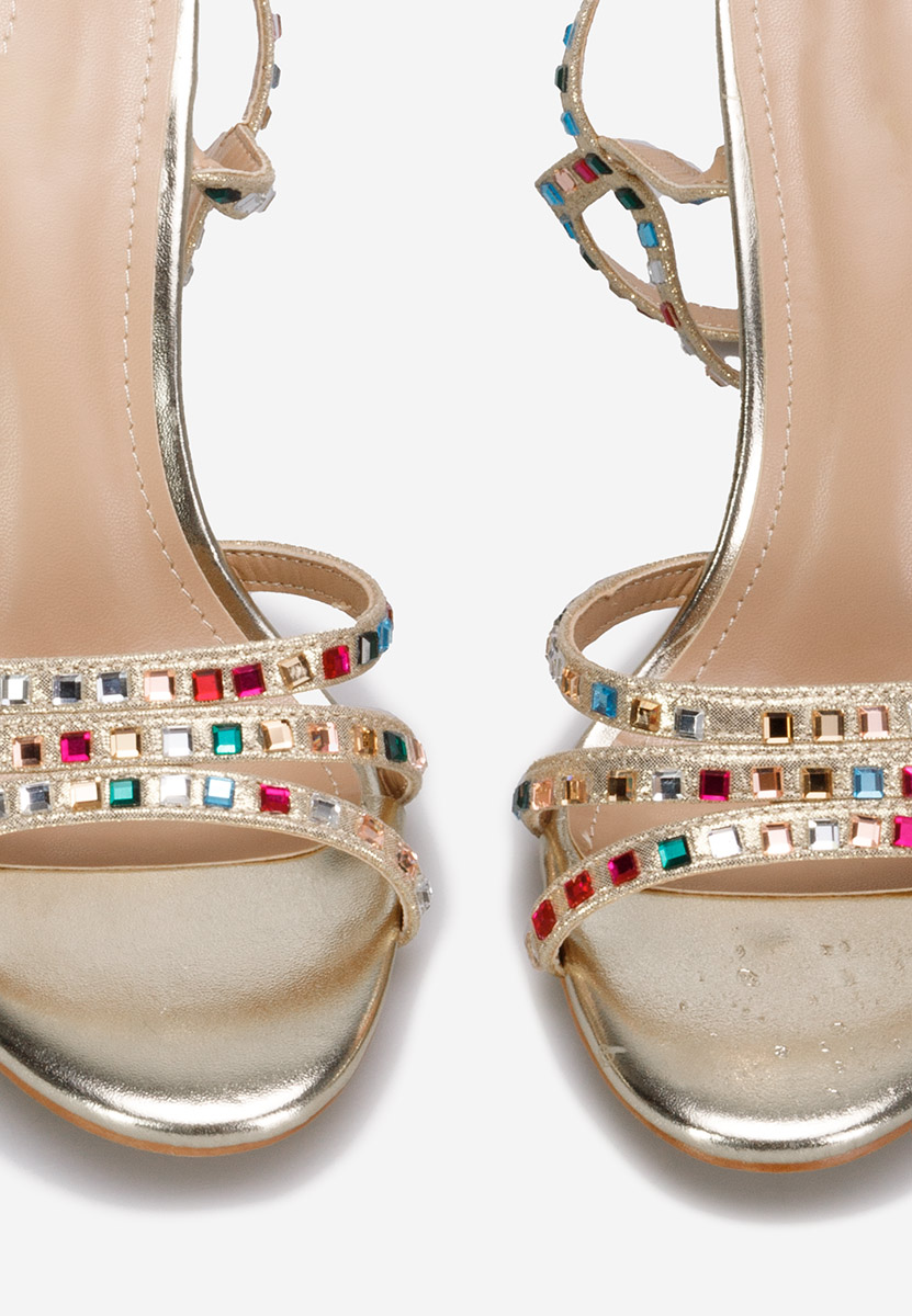 Zlaté sandály do špičky Dezma