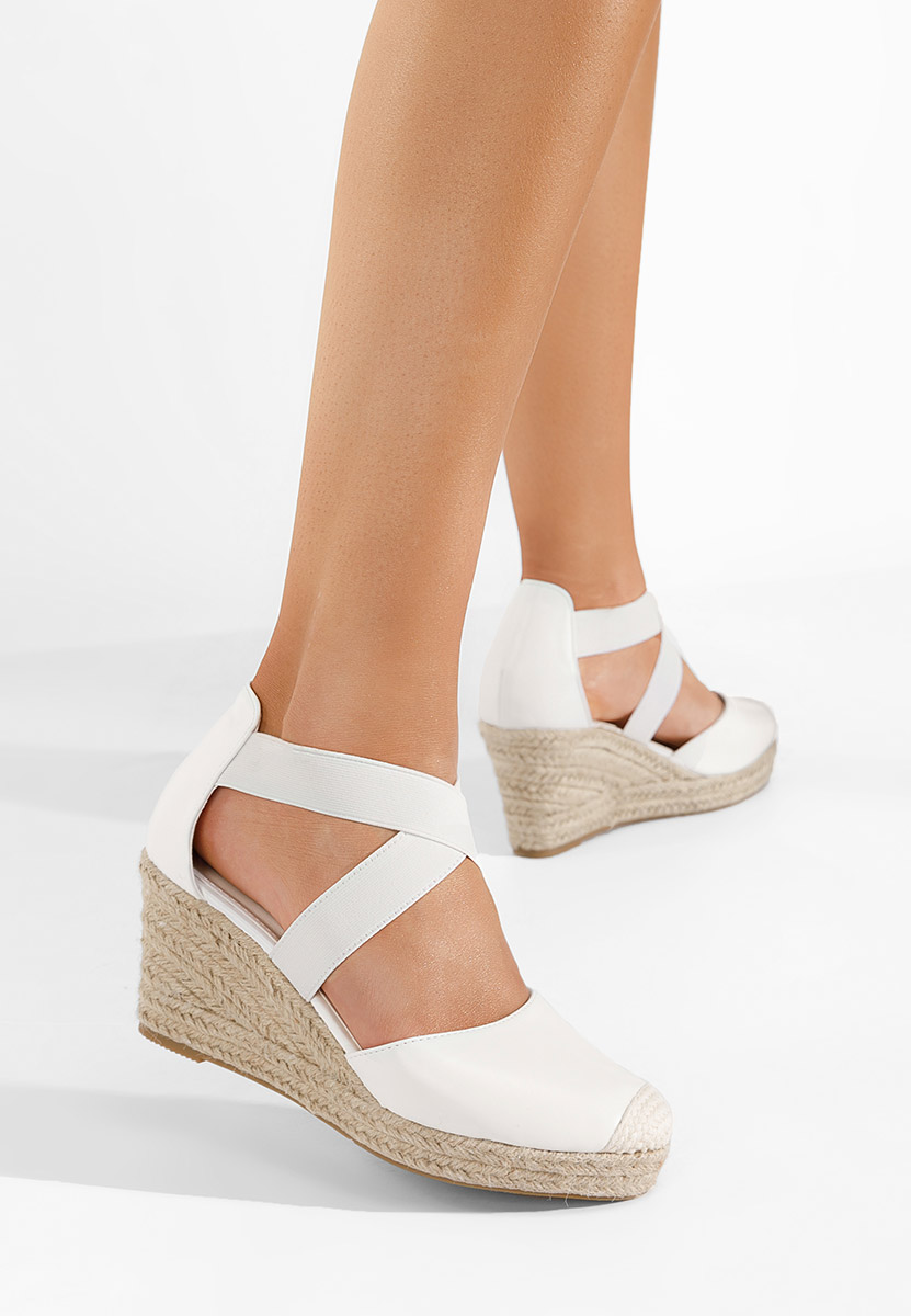 Bílé sandály na klínku Rosaria