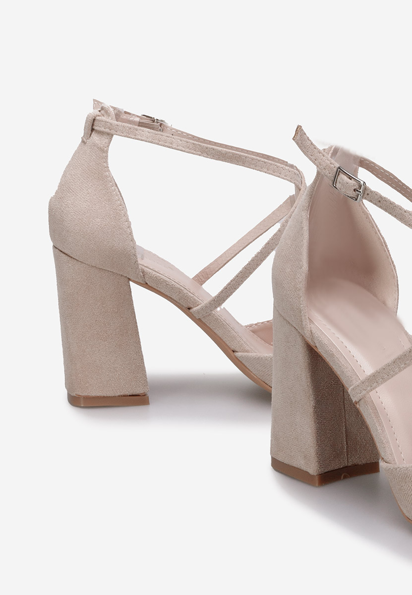 Béžové lodičky na hrubém podpatku Demitra