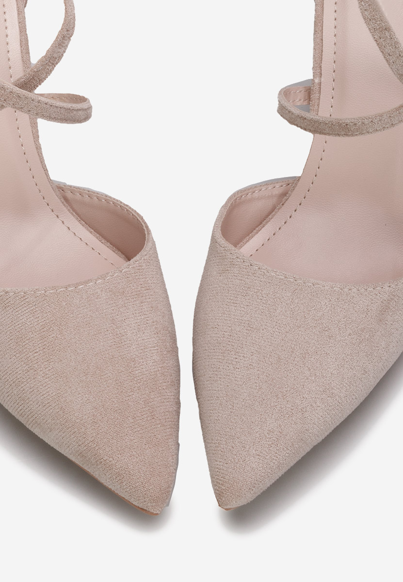 Béžové lodičky na hrubém podpatku Demitra