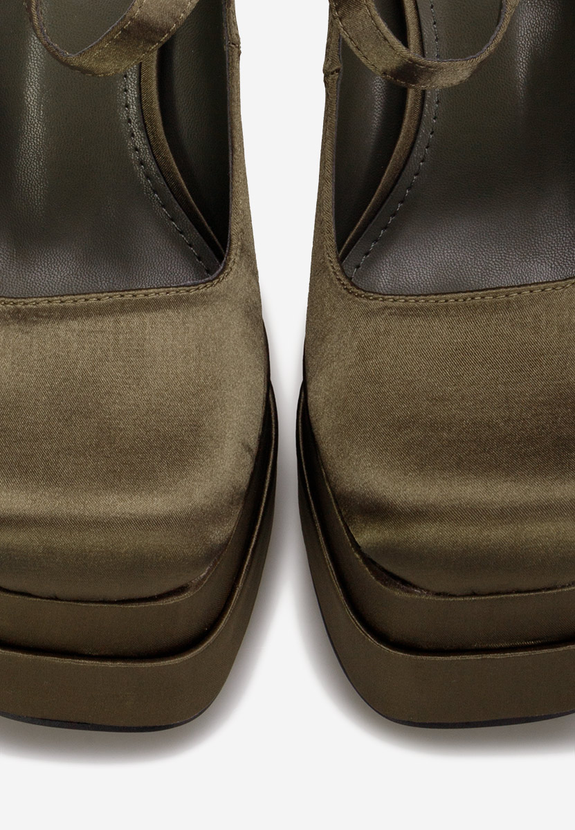 Zelené lodičky s platformou Tixe