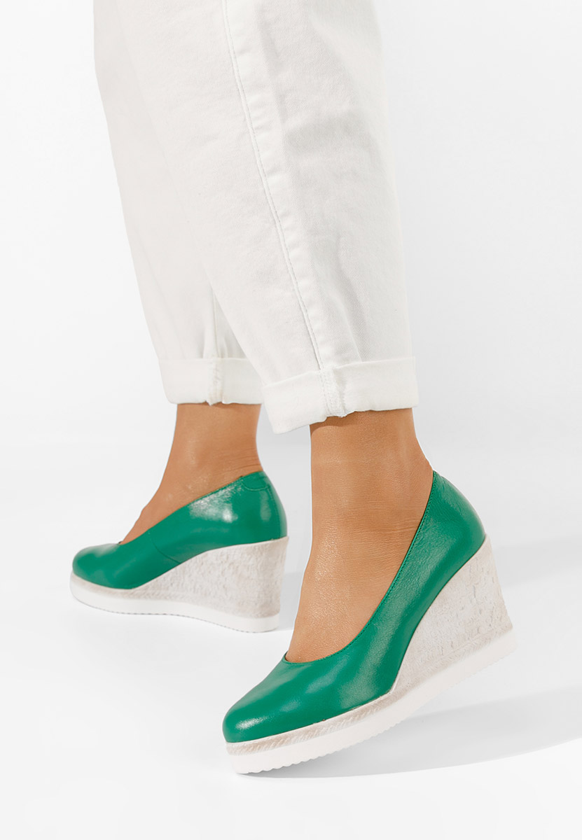 Zelené lodičky na klínku Kaira