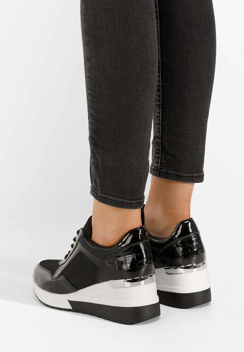 Černé dámské tenisky na klínku Venista