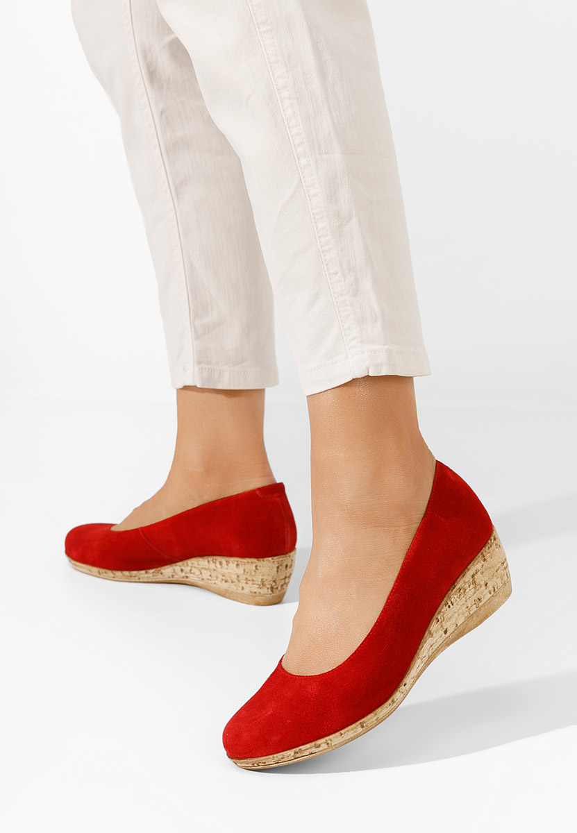 Červené lodičky na klínku Sonia