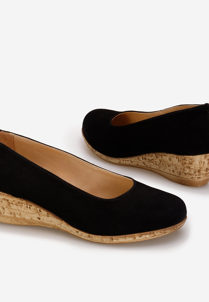 Černé lodičky na klínku Sonia