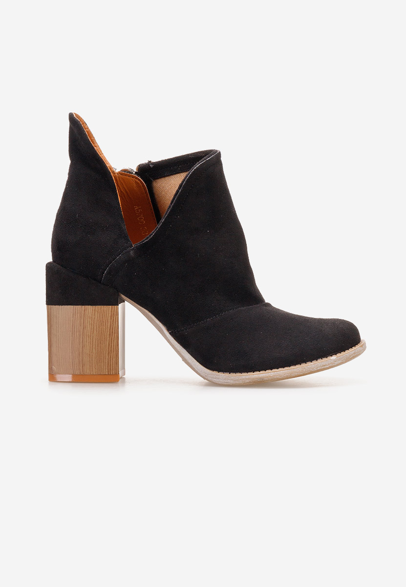 Černé kotníkové boty na podpatku Odeisa