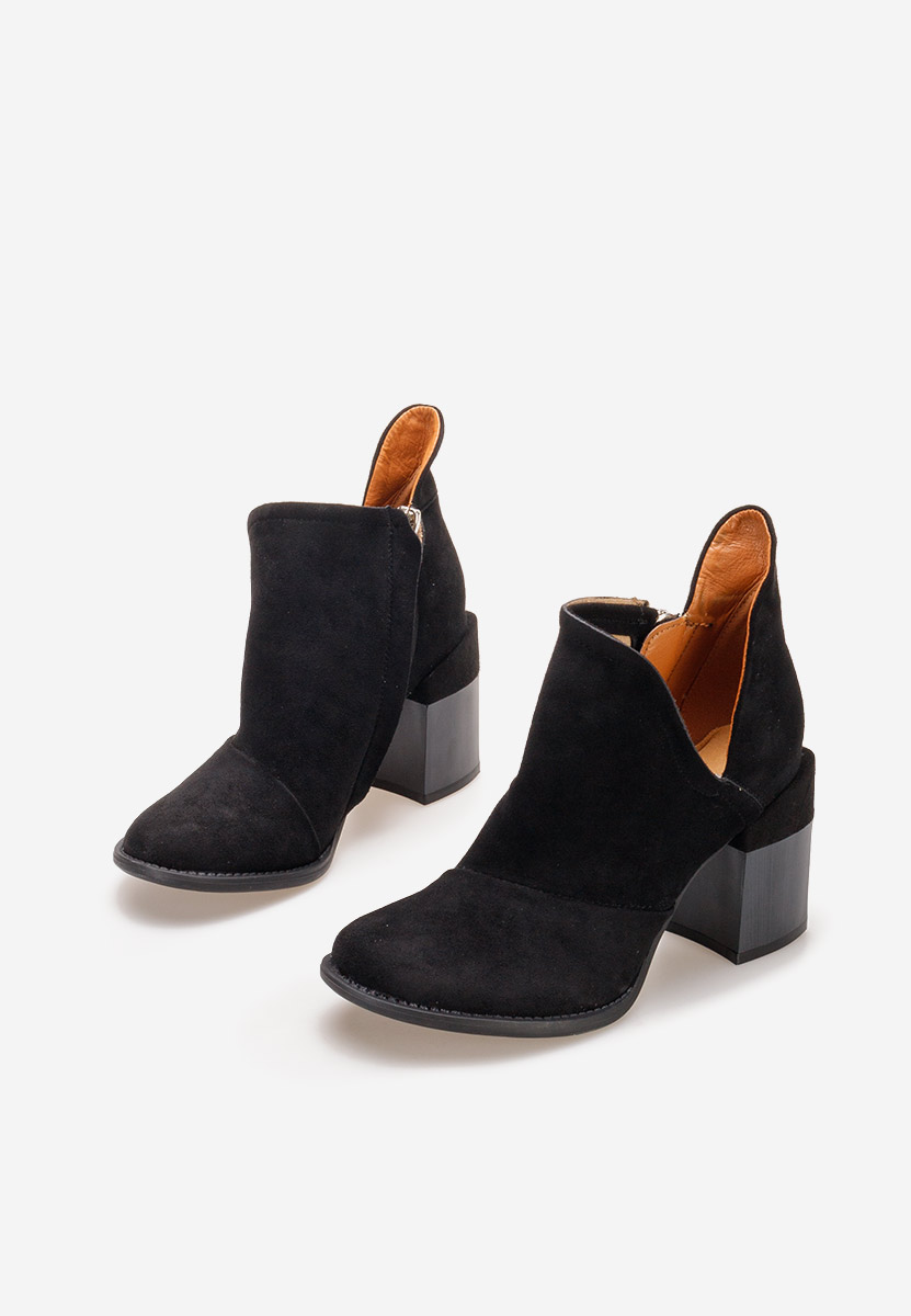 Černé kotníkové boty na podpatku Odeisa V3