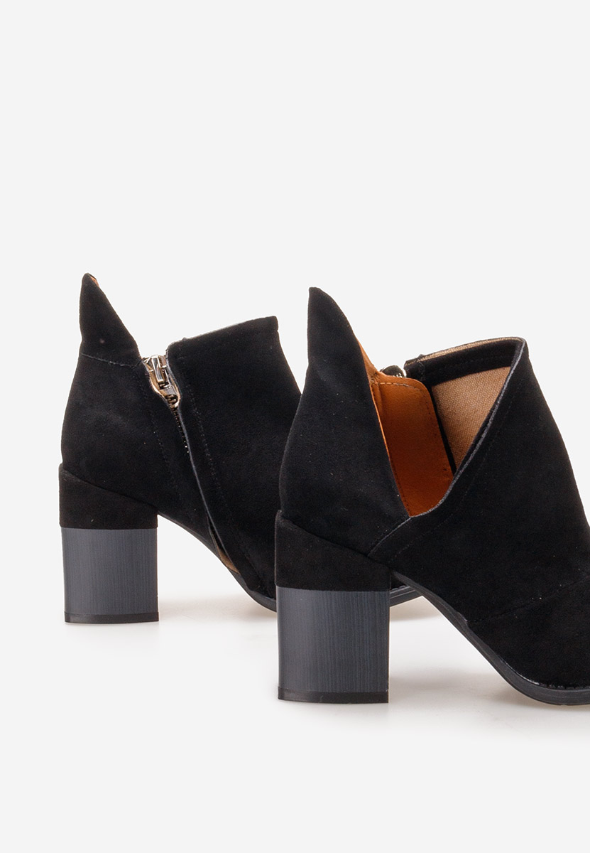 Černé kotníkové boty na podpatku Odeisa V3