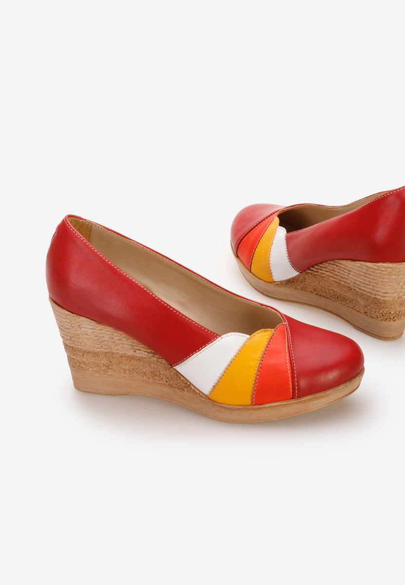 Červené lodičky na klínku Iryela