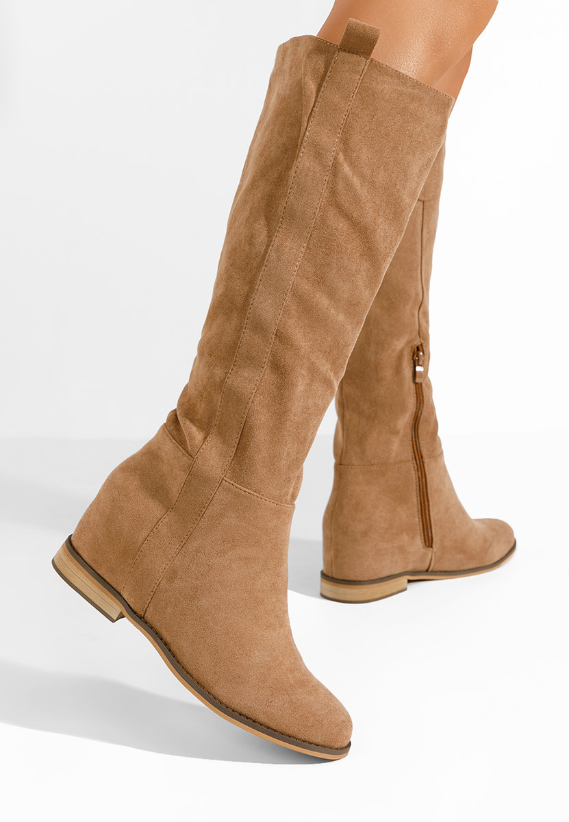 Camelové kozačky na klínku Lanella