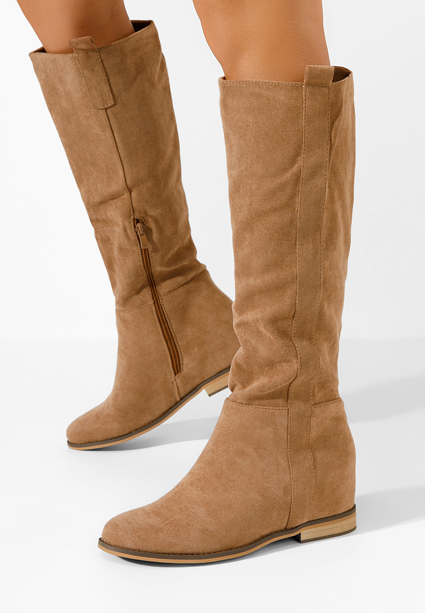 Camelové kozačky na klínku Lanella