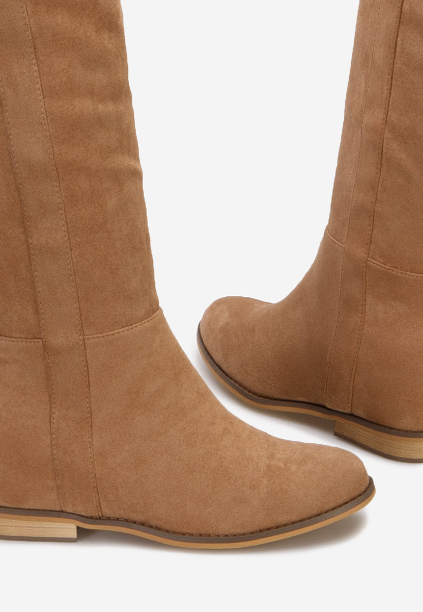 Camelové kozačky na klínku Lanella