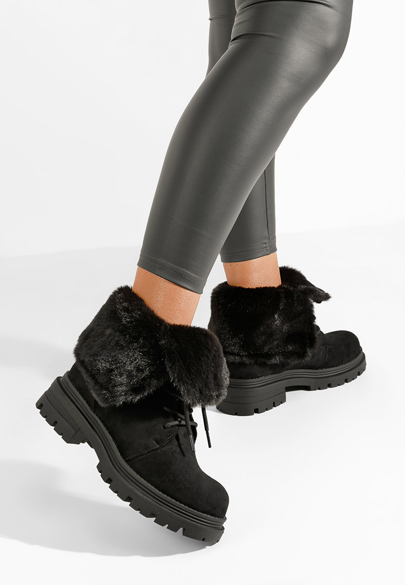 Černé šněrovací kotníkové boty Lolia