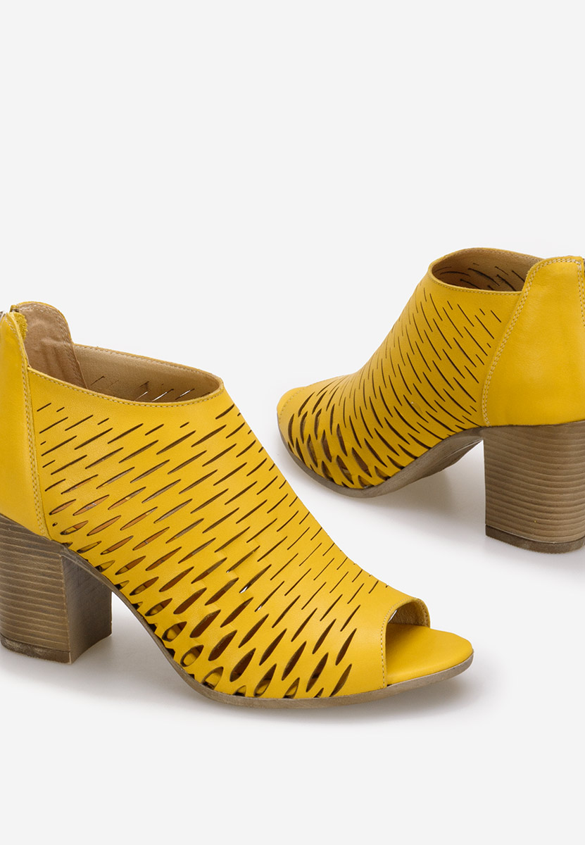 Žlutá kožené sandály Zarata