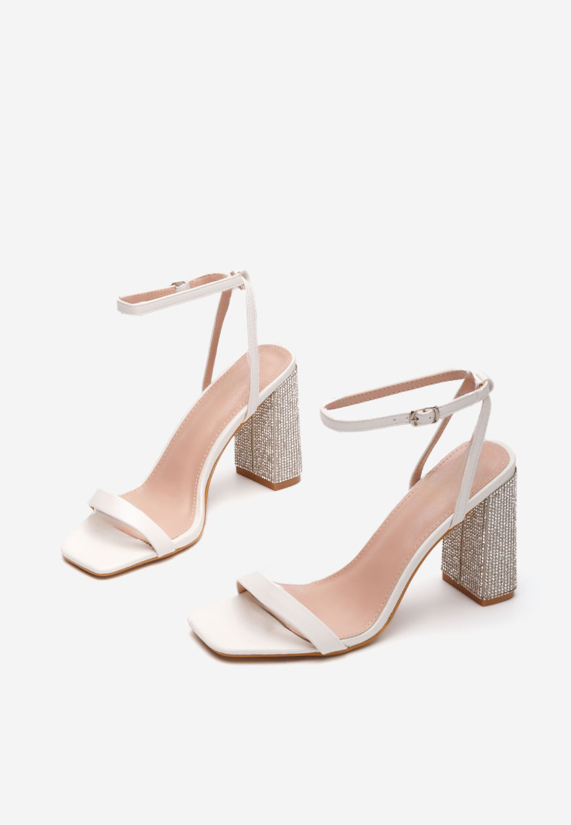 Bílé dámské elegantní sandály Rayna
