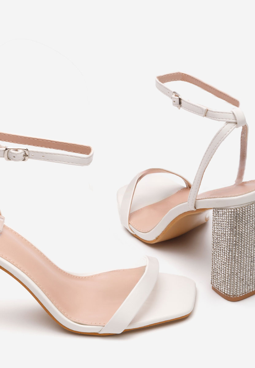 Bílé dámské elegantní sandály Rayna
