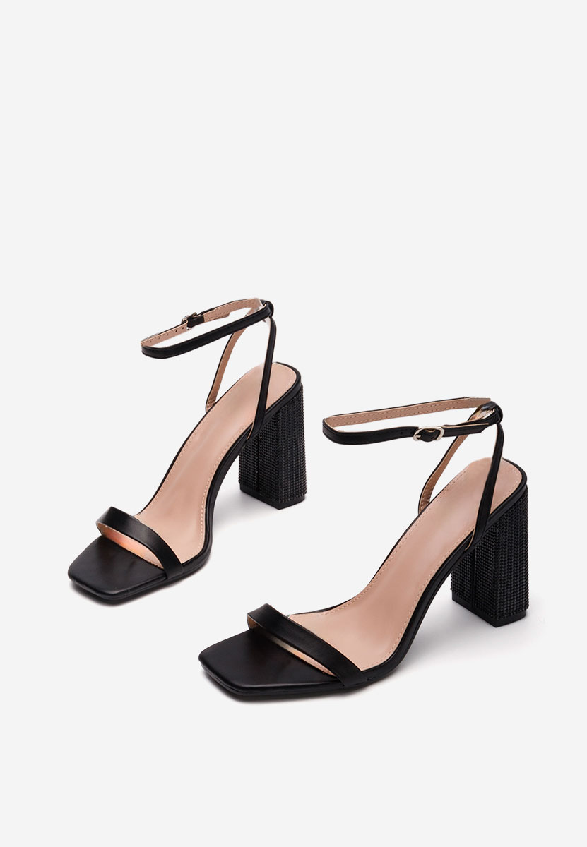 Černé dámské elegantní sandály Rayna