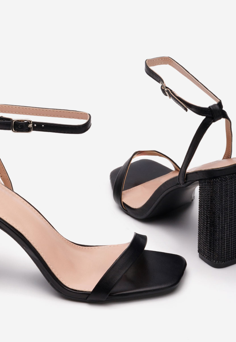 Černé dámské elegantní sandály Rayna