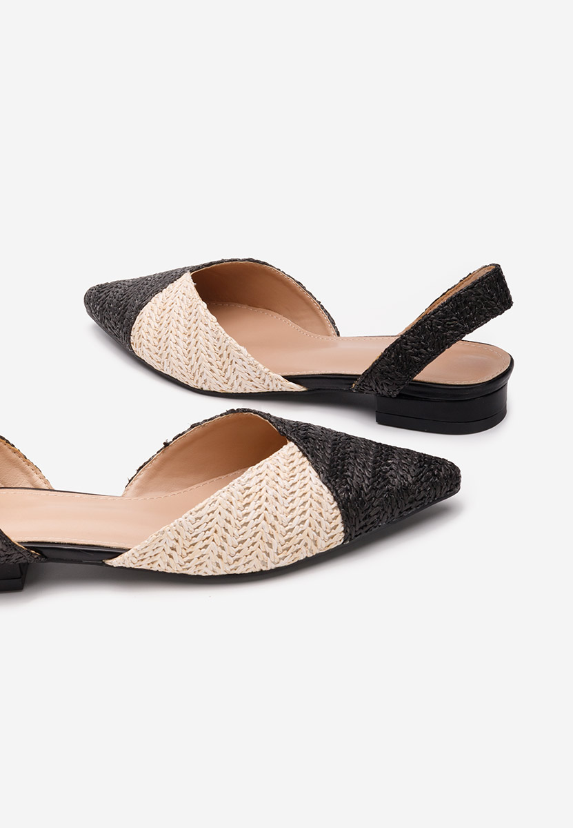 Černé lodičky na nízkém podpatku Amira