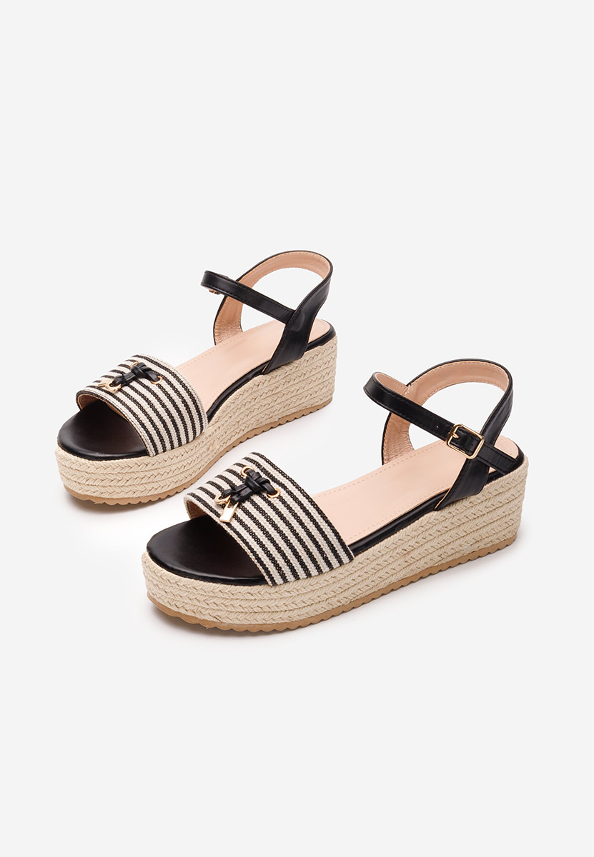 Černé sandály na platformě Denika