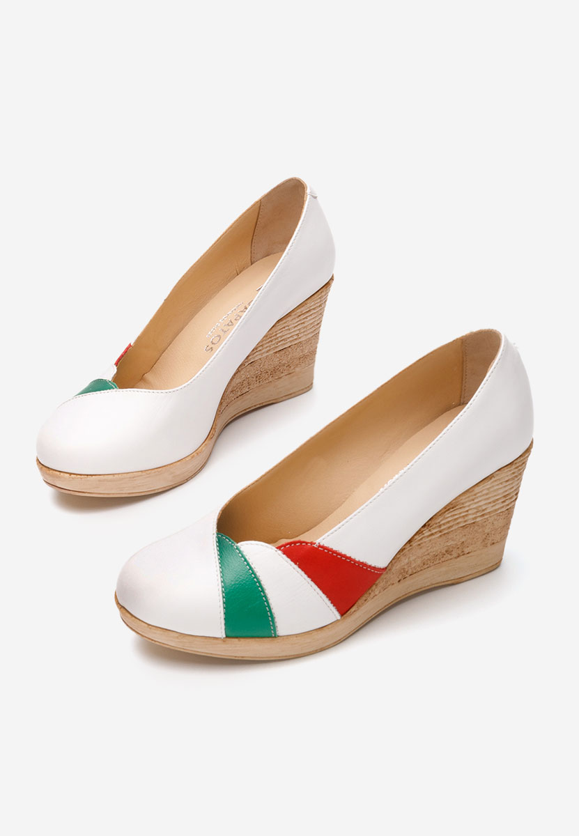 Bílé lodičky na klínku Iryela