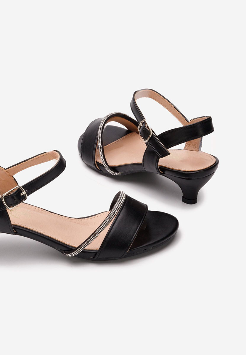 Černé dívčí sandály Sassy