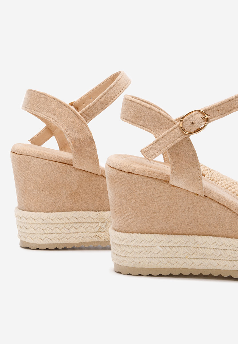 Béžové sandály na klínku Miliana