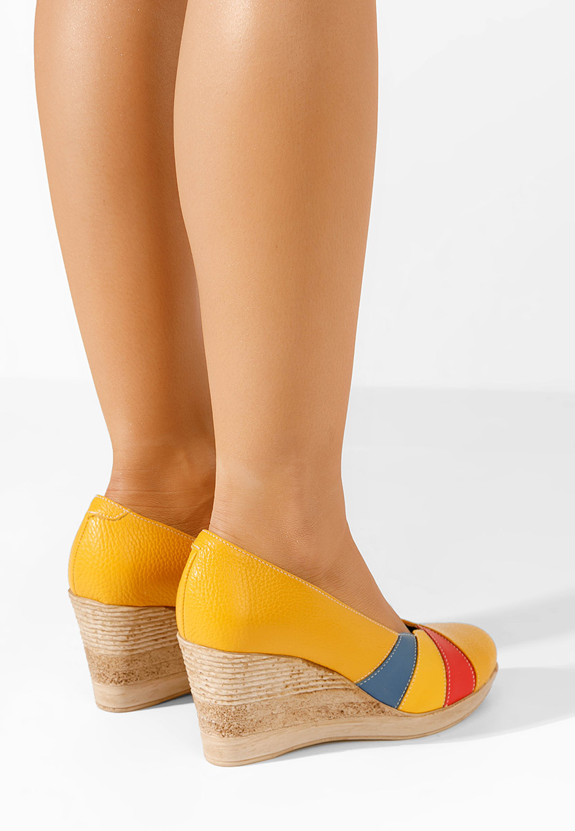 Žlutá lodičky na klínku Iryela