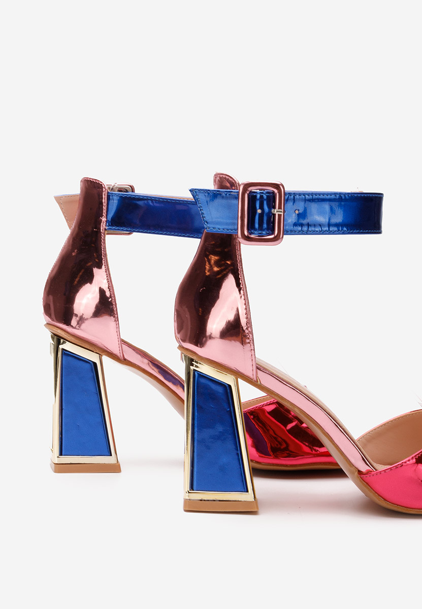 Viacfarebné sandály na podpatku Welia