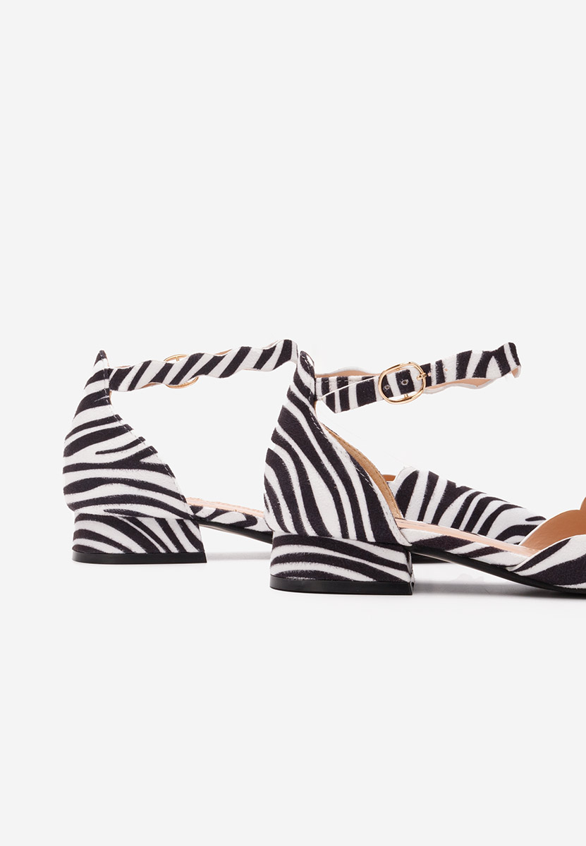 Zebra lodičky na nízkém podpatku Weber