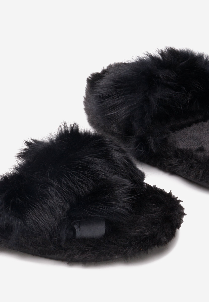 Černé pantofle Fete Renatta