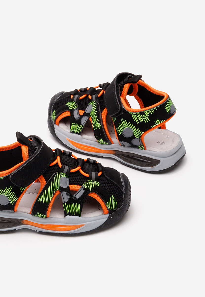 Černé chlapčenské sandály Derick V2