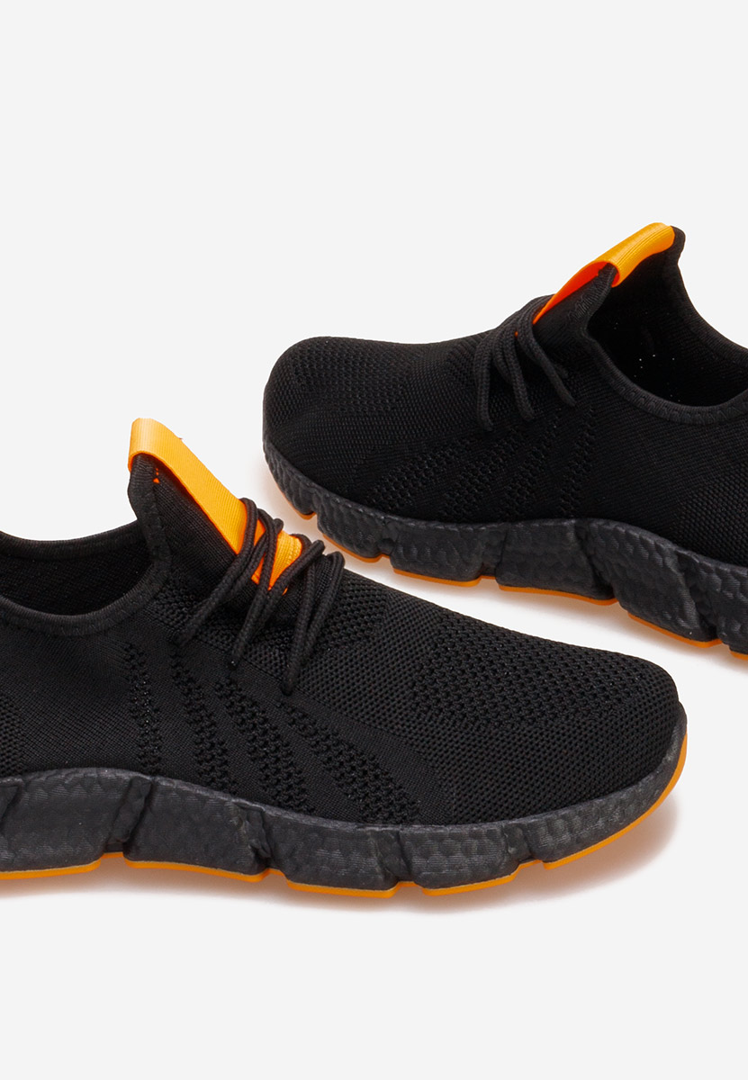 Černé sportovní boty dámské Saleda V5