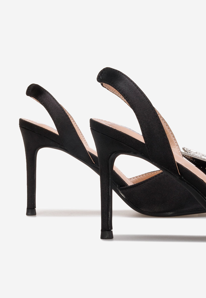 Černé lodičky do špičky Arruna