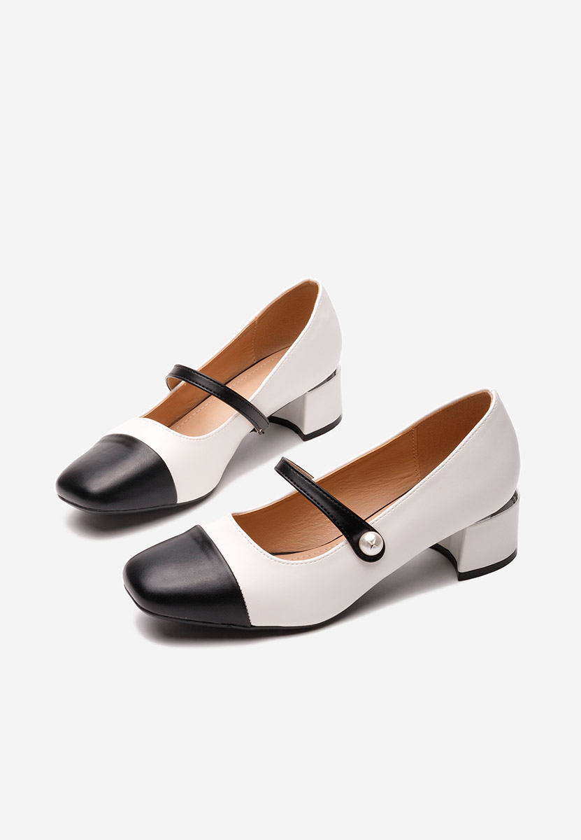 Bílé lodičky na hrubém podpatku Sidena