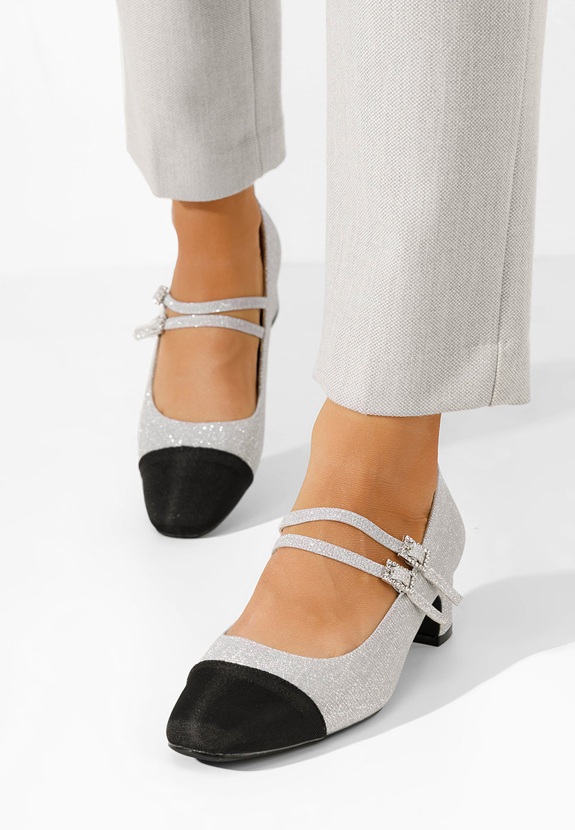 Stribrné lodičky na hrubém podpatku Nakira