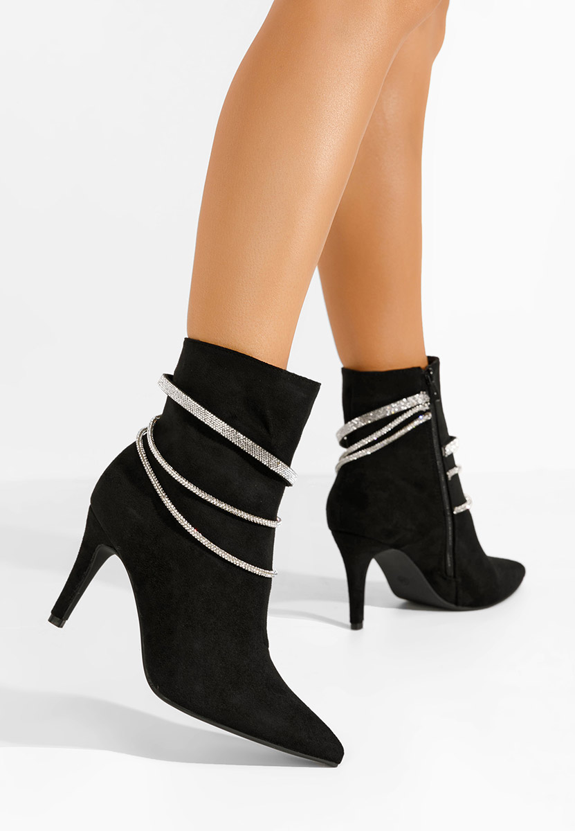 Černé kotníkové boty na podpatku Lorreta